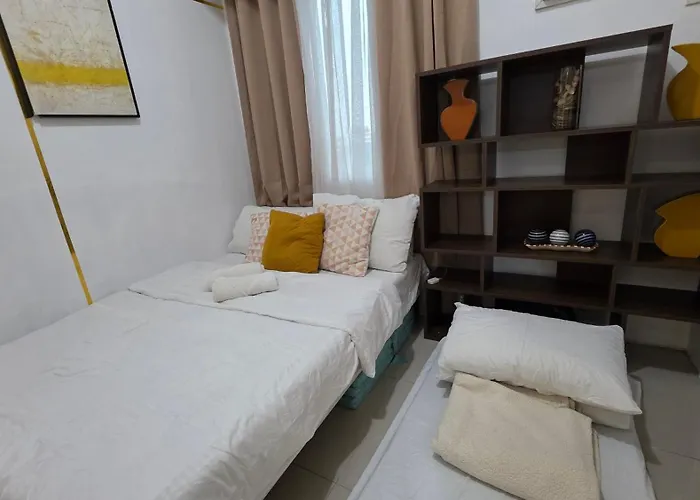 Grass 2 Bedroom Tower 2 7thf Manila