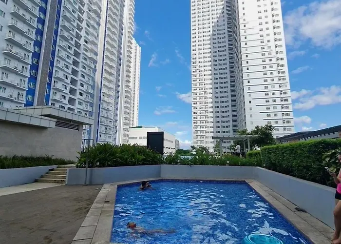 Grass 2 Bedroom Tower 2 7thf Aparthotel Manila